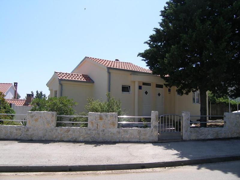 Apartmani Matela ペトルチャネ エクステリア 写真
