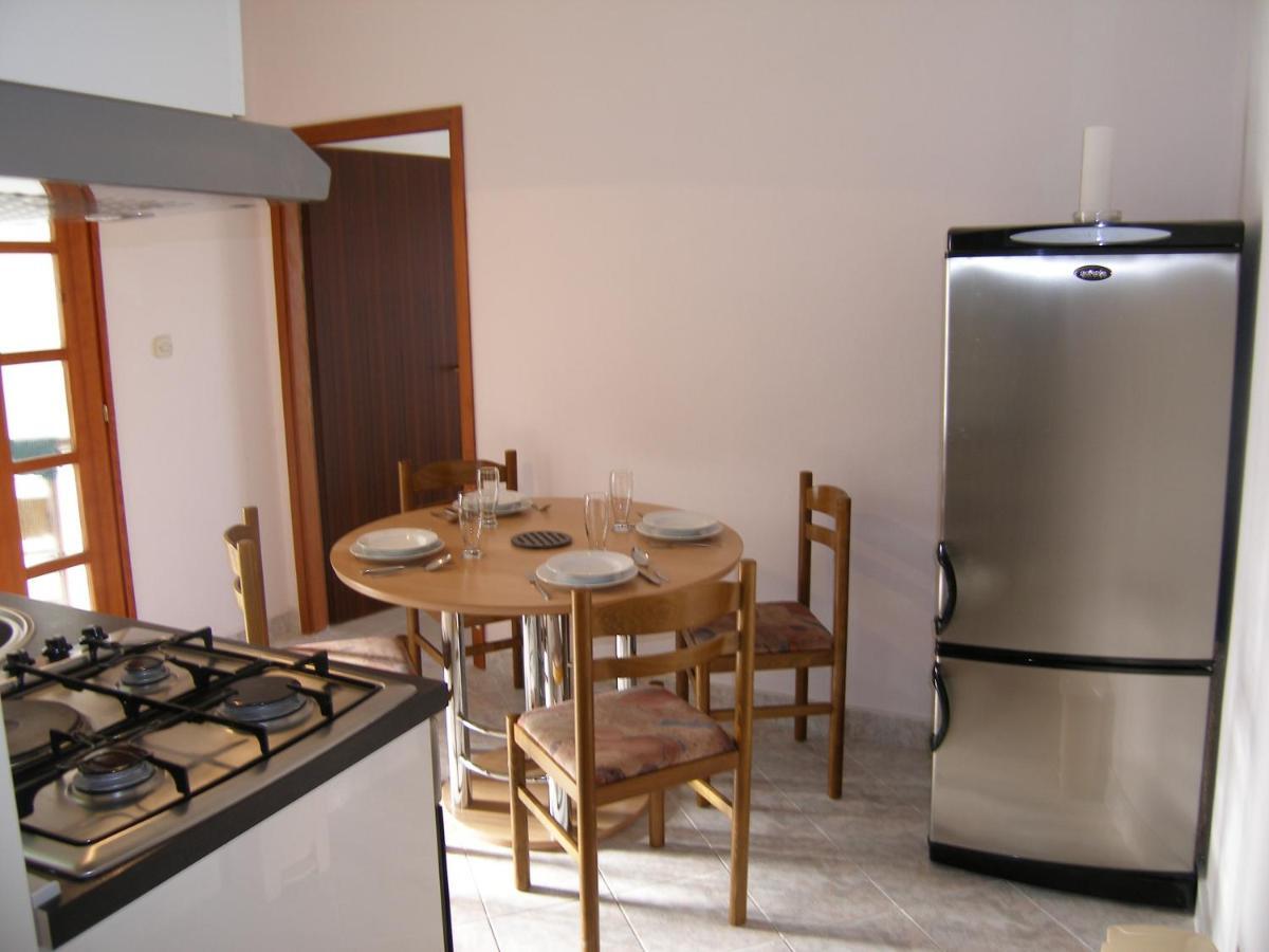Apartmani Matela ペトルチャネ エクステリア 写真